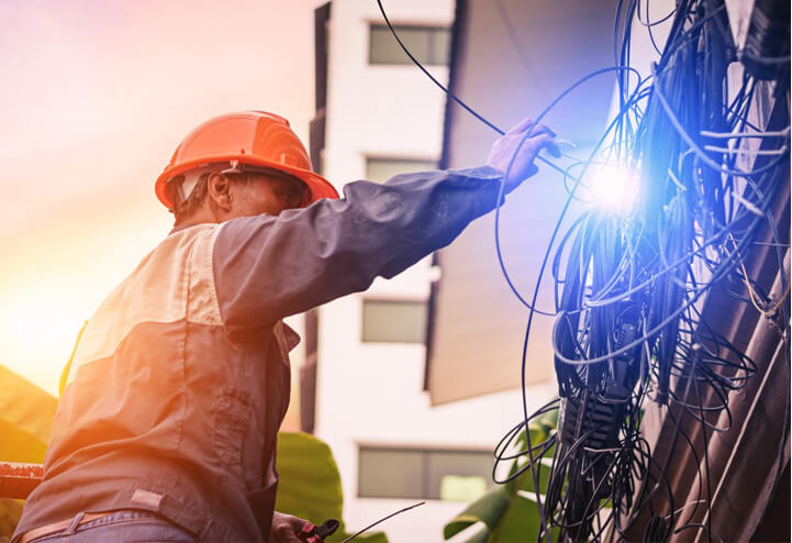 yg işletme sorumluğu, topraklama ölçümü, trafo bakımı, og hücre arıza ve bakım olmak üzere ges projeleri de olmak üzere kapsamlı profesyonel projeden anahatar teslime elektrik hizmetleri sunmaktayız.