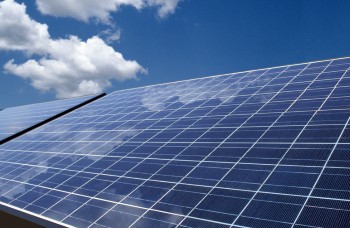 Güneş enerji sistemlerinde on-grid ve off-grid sistemlerle fabrika, iş merkezi ve tarımsal sulama olmak üzere hizmet vermekteyiz.